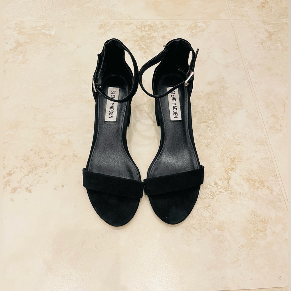 Steve Madden Black Reverie Sandal